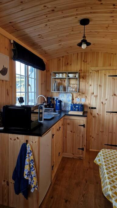 The Shepherd'S Hut @ Innlands Kilmaluag Eksteriør bilde